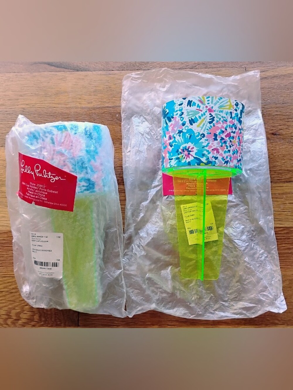 NWT Lilly Pulitzer Dive In Acrylic Beach Cup Drink Holder Spikes (set of 2)